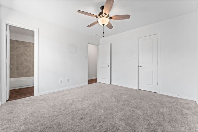 Building Photo - 9915 Opal Stone Wy