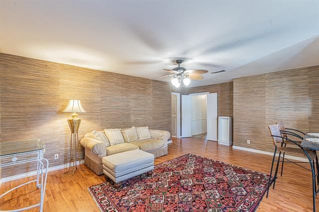 Building Photo - 618 Magnolia St