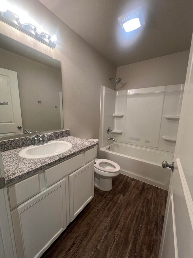 Building Photo - 2101 Kirksey Ave