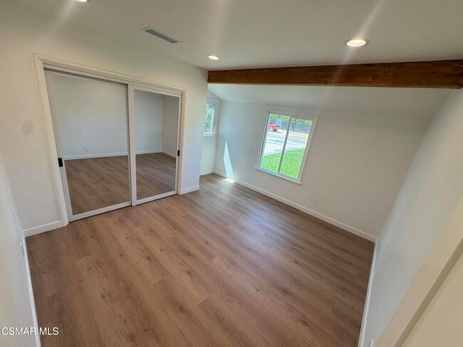 Building Photo - 21420 Chatsworth St