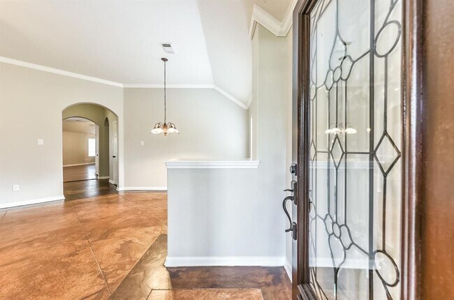 Building Photo - 15723 Chapel Lake Dr