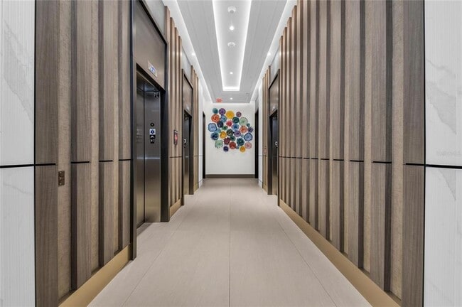 Building Photo - 275 1st Ave S