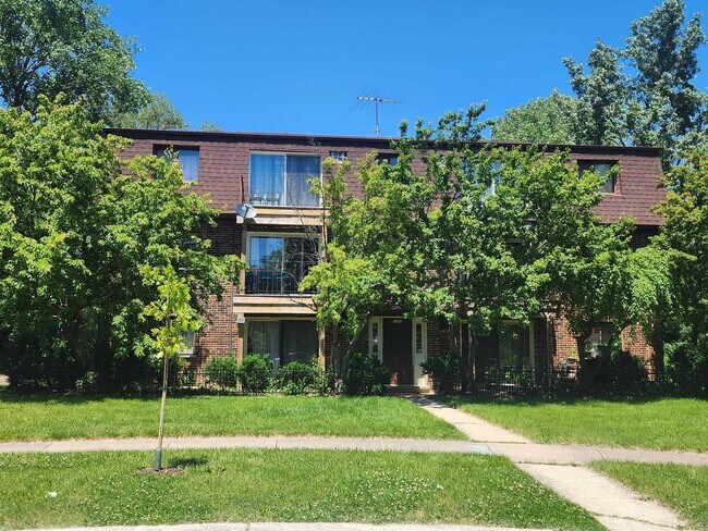 Primary Photo - 1203 Whispering Hills Ct