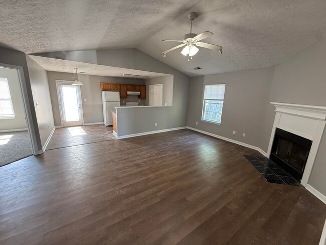 Building Photo - 3361 Tyler Ct