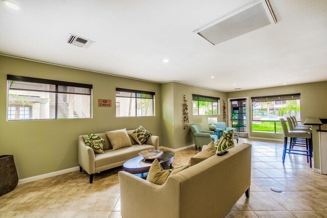 Building Photo - 5995 N 78th St