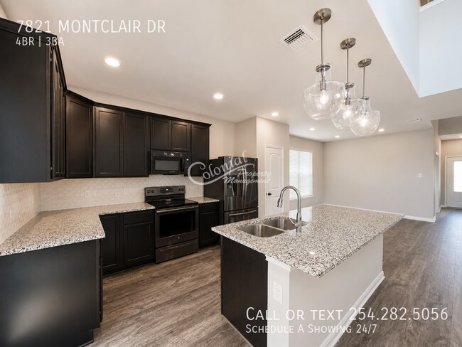 Building Photo - 7821 Montclair Dr