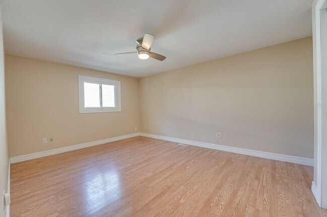 Building Photo - Cute 3 Bedroom 2 Bathroom Home
