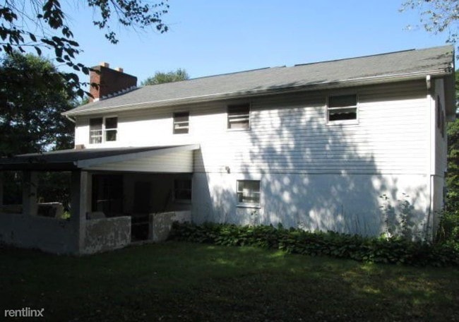 Building Photo - 3 br, 1.5 bath House - 7 Linda Ln Rent To Own