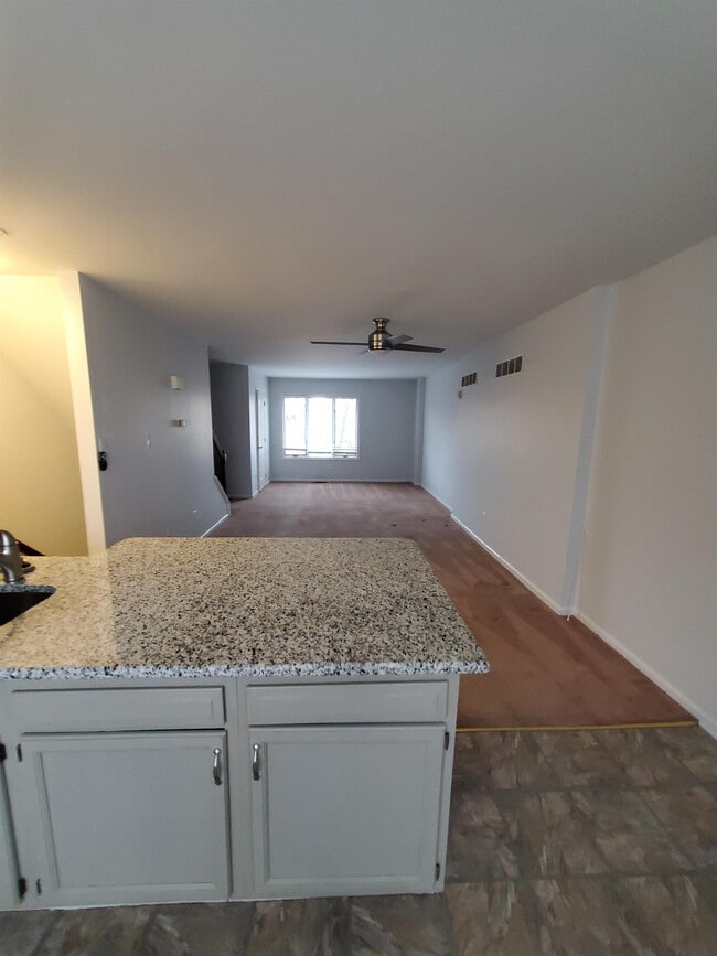 Building Photo - 509 N Jackson St