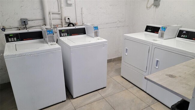 Building Photo - 4804 NW 79th Ave