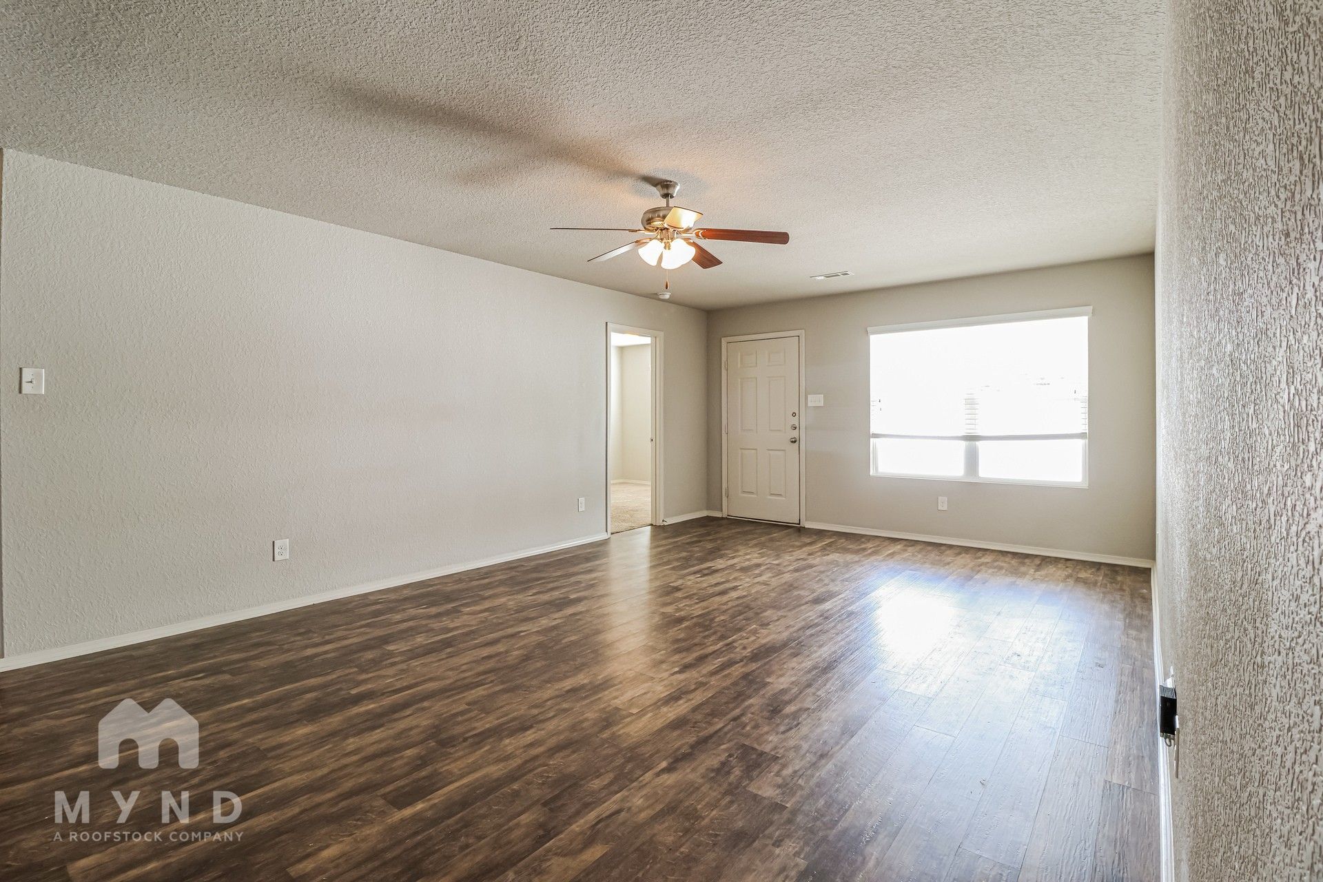 Building Photo - 942 Pinehurst Loop