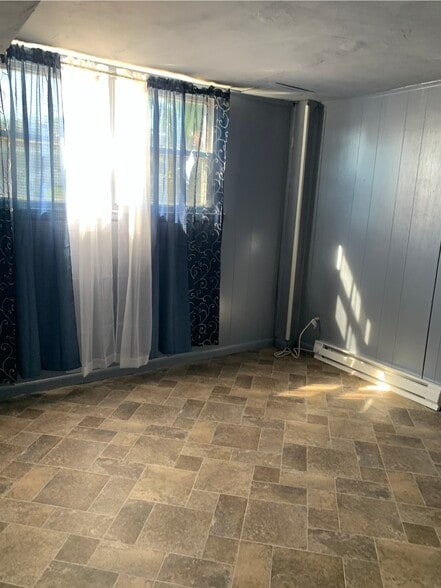 Building Photo - 62 Oakmont Dr