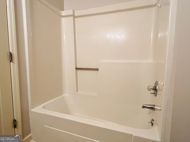 Building Photo - 207 Harwell Ave