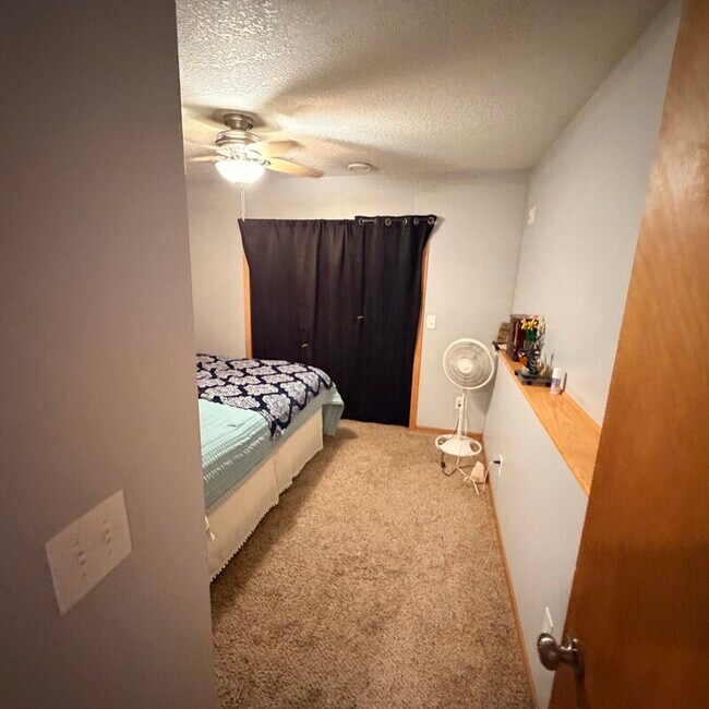 Building Photo - 9205 Orchard Cir