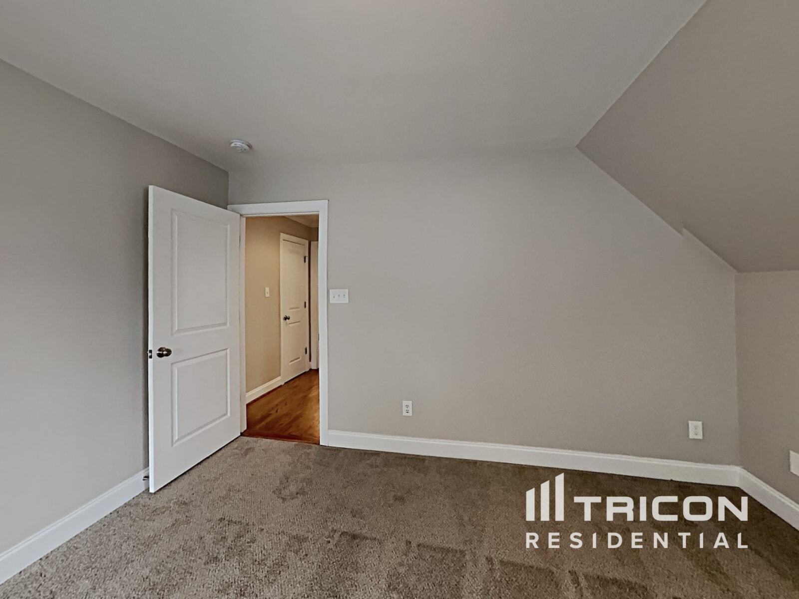 Building Photo - 806 Natural Springs Ct