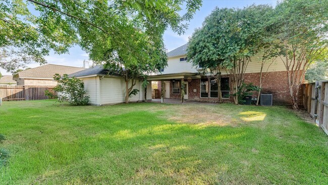 Building Photo - 15603 Twisting Springs Dr