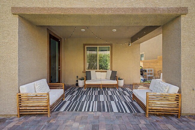 Building Photo - Upgraded 4 bedroom home in Skye Canyon gated community!