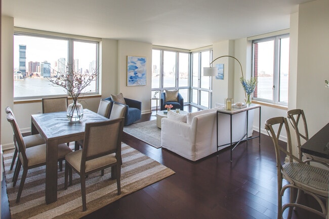 Floorplan - The Solaire