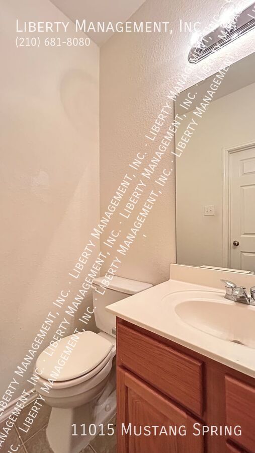 Building Photo - 11015 Mustang Spring