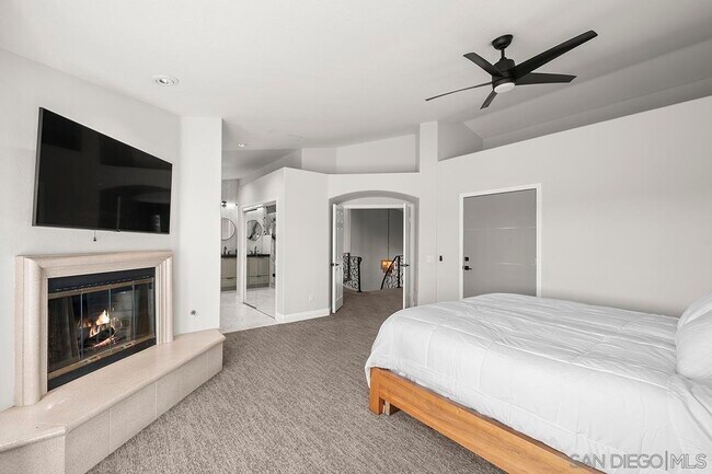 Building Photo - 376 Canyon Ridge Dr