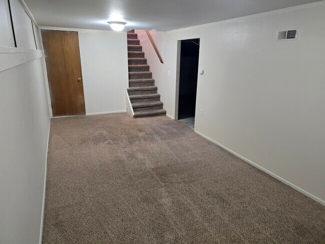 Building Photo - 418 Colorado Ave