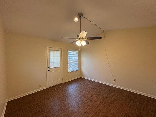 Building Photo - 1504 Cinnamon Path