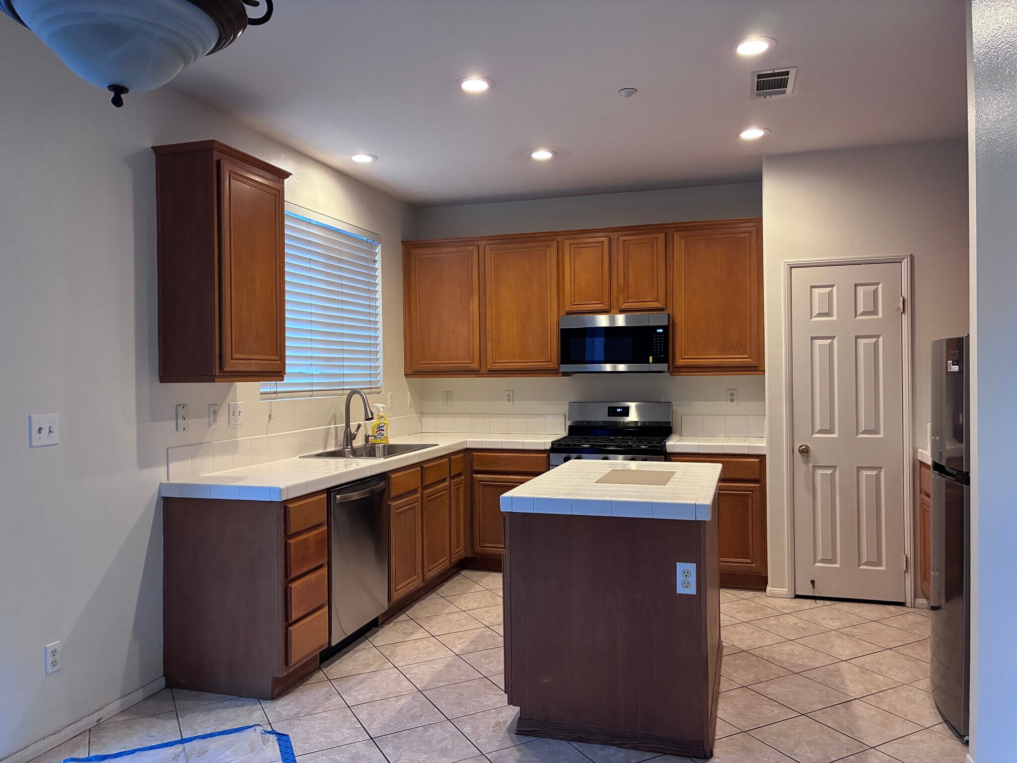 All new appliances. - 1617 Norton St