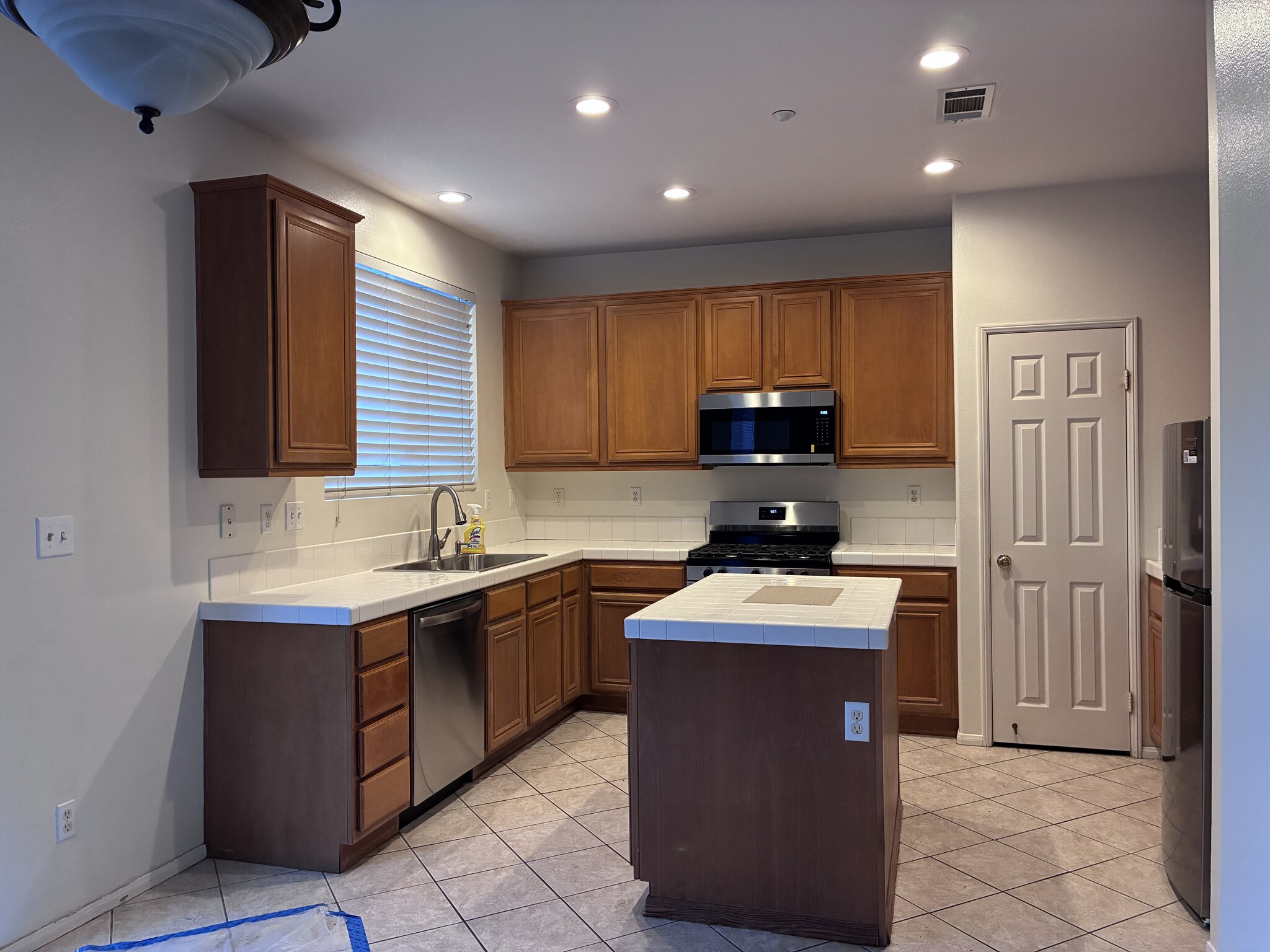 Building Photo - 1617 Norton St