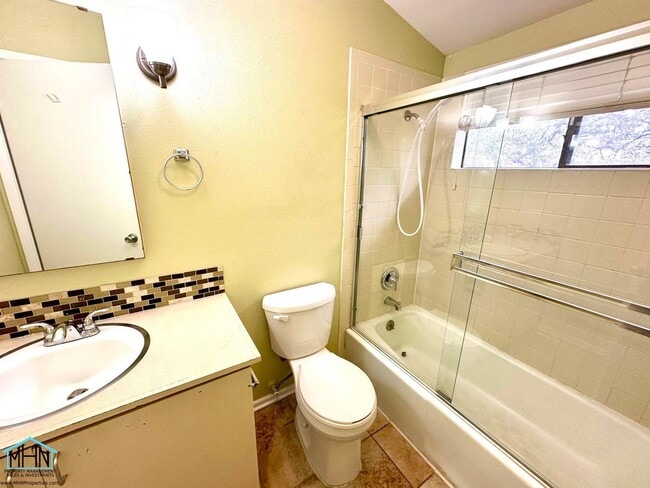 Building Photo - Cozy Secluded Condo, conveniently located near Medical Center, and Wurzbach Rd!