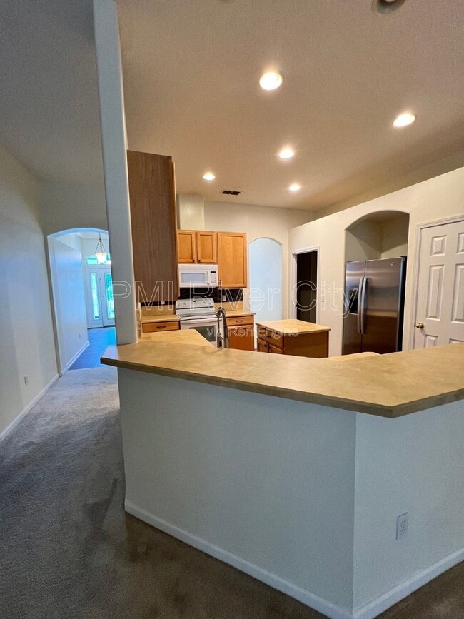 Building Photo - 2480 Ridge Will Dr