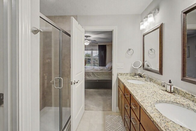 Building Photo - Spacious 4-Bedroom, 3.5-Bathroom Townhome & 2-Car Garage-West Champaign