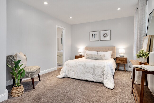 Building Photo - 1534 Lowell Ct