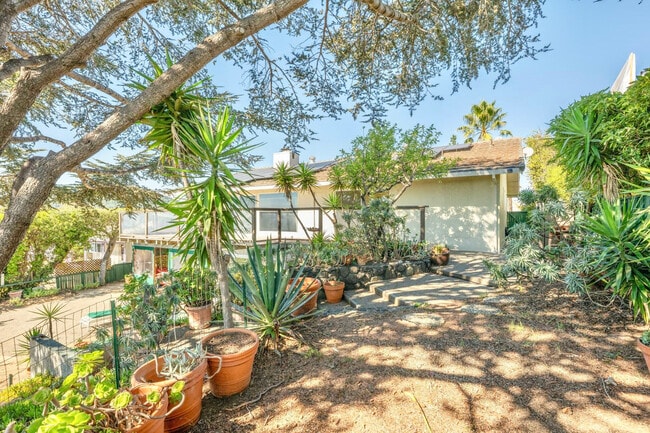 Building Photo - 114 San Marino Dr