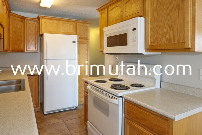 Building Photo - 3799 S 2235 E