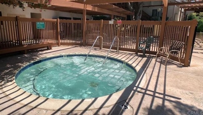 Building Photo - Charming 1 bedroom in Mission Valley!