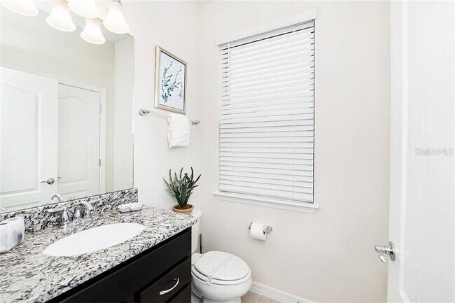 Building Photo - 2482 Dubai St