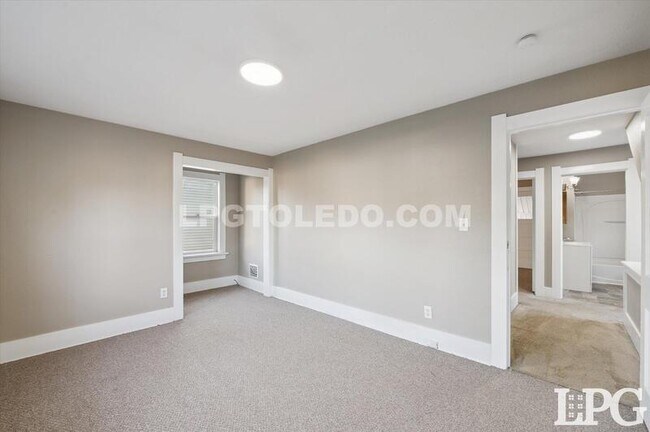 Building Photo - 1809 Pilgrim Rd