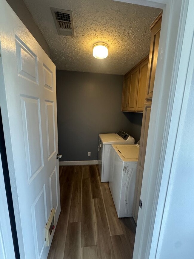 Building Photo - A Great Place to Call Home