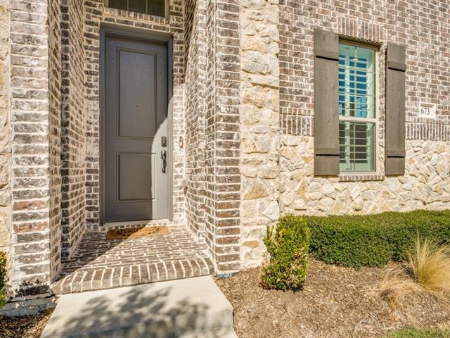 Building Photo - 673 Vista Oaks Rd