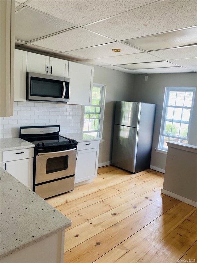 Building Photo - 1396 Kings Hwy