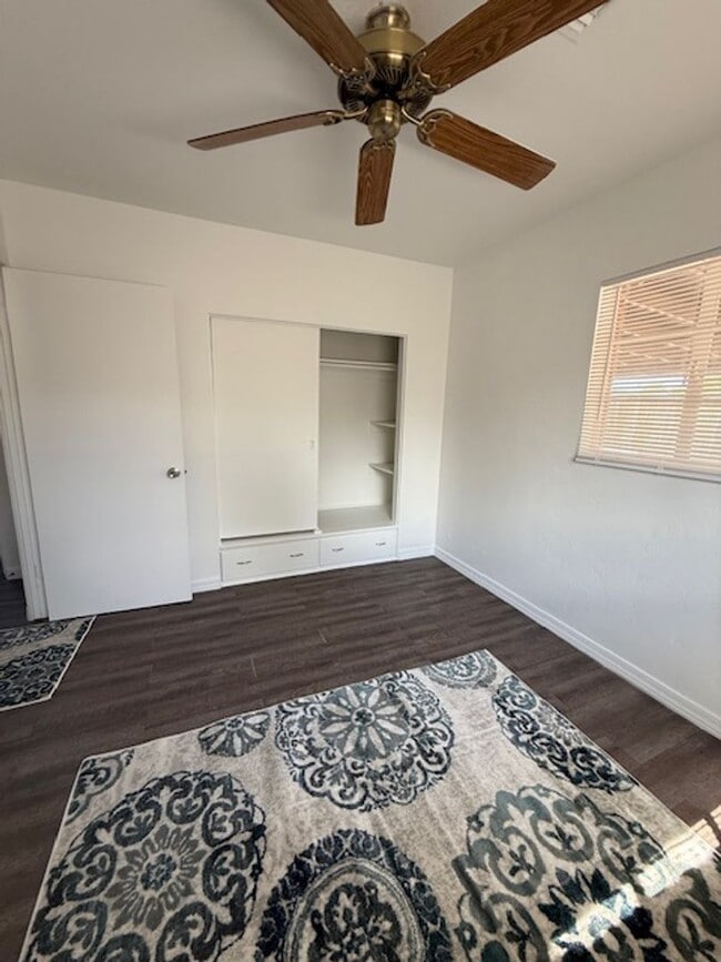 Building Photo - Location!! Awesome 1 bed 1 bath in Historic Glendale