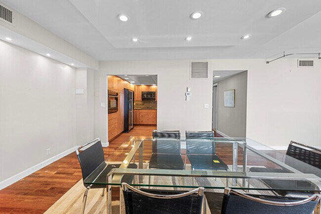Building Photo - 3250 S Ocean Blvd