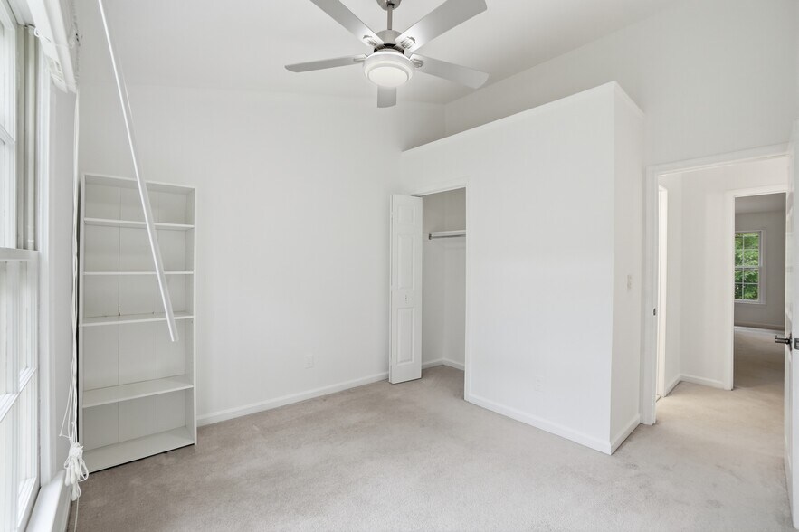 Building Photo - 12327 Sour Cherry Way