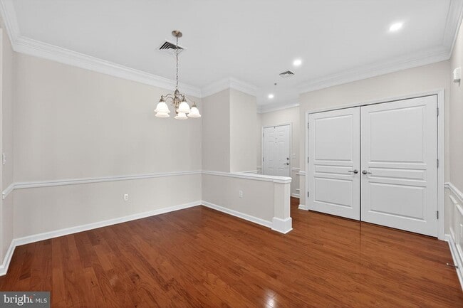 Building Photo - 1014 Creekside Dr