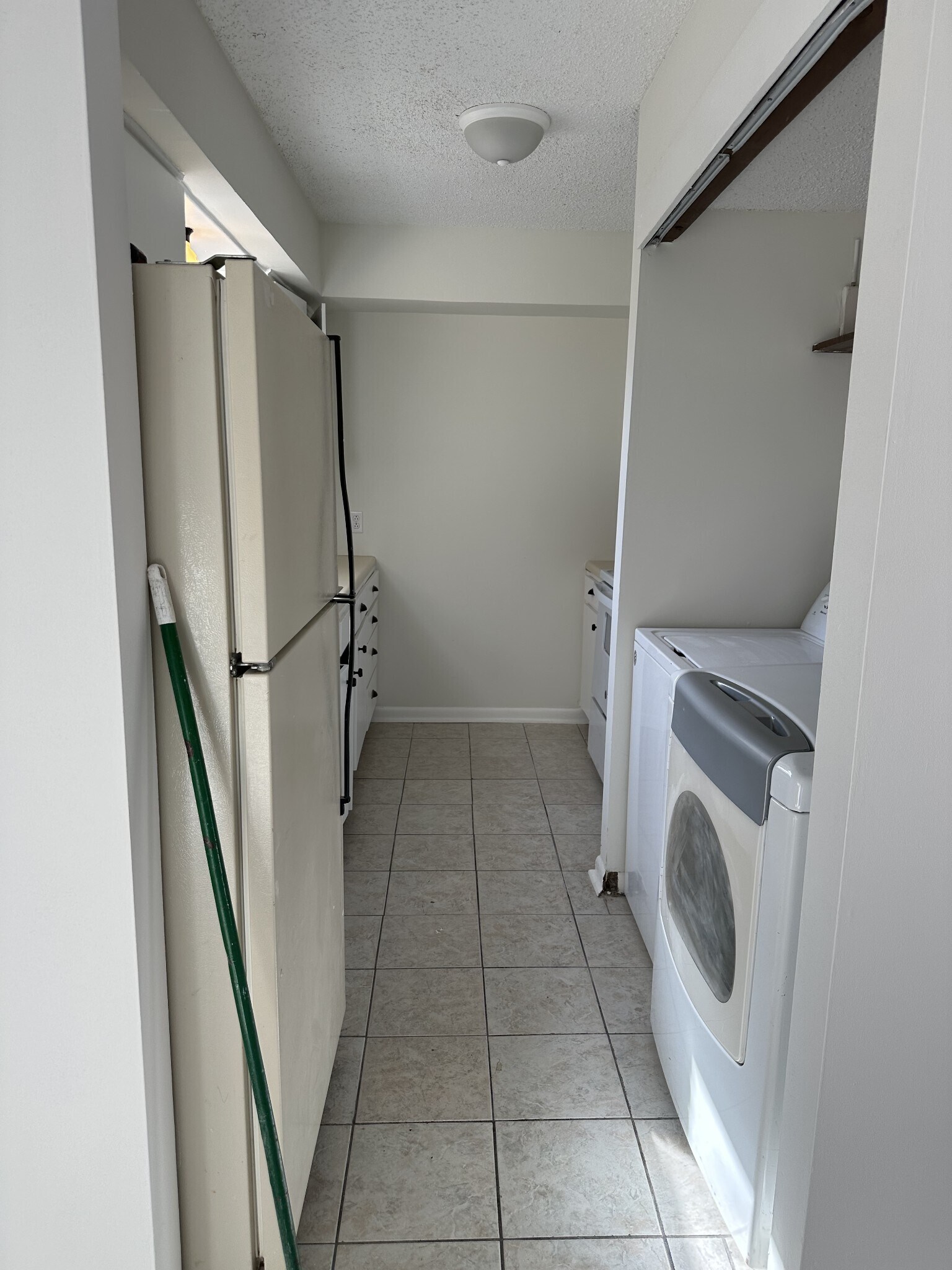 Building Photo - 5515 Country Dr