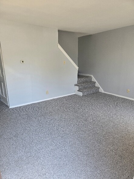 Primary Photo - 7208 Glendale Ave
