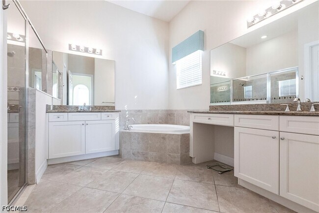 Building Photo - 13730 Willow Haven Ct