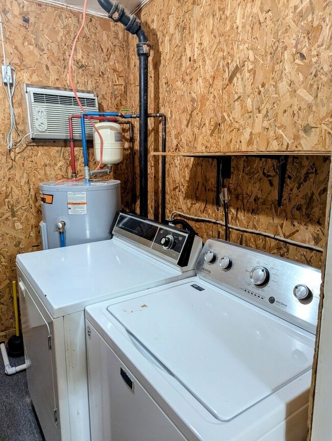 Building Photo - Fully Updated 3 Bedroom Home For Rent