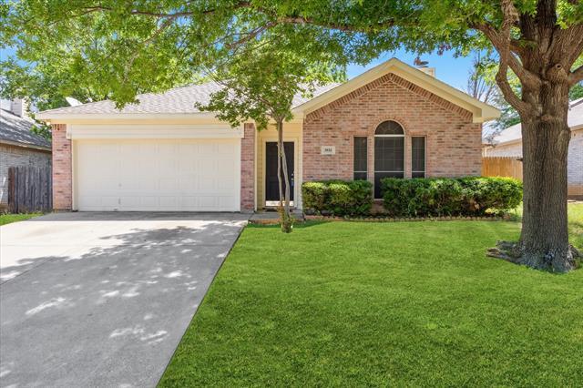 Primary Photo - 3933 Parkhaven Dr