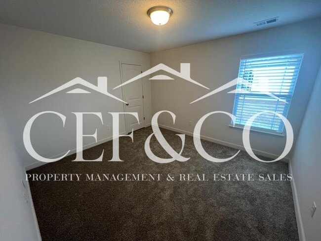 Building Photo - Price Improvement! Stunning New Constructi...